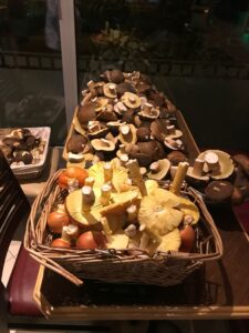 Paniers de Cèpes bronzés et Amanites des Césars